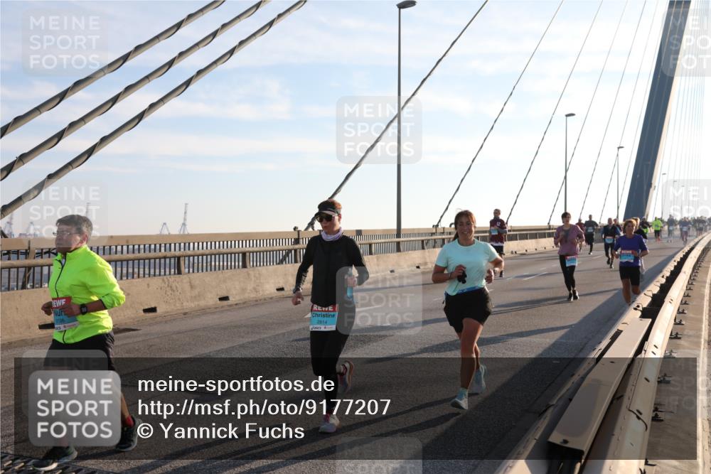 03.10.2025 - Köhlbrandbrückenlauf Yannick Fuchs http://msf.ph/oto/9177207 03.10.2025 08:27:24 Position 1 2814 meine-sportfotos.de