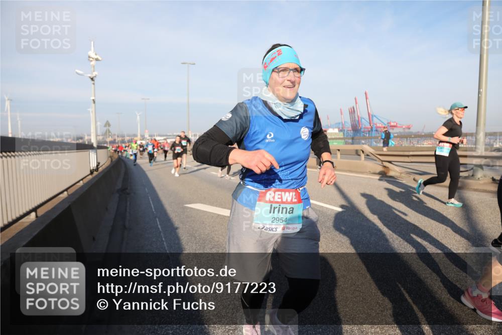 03.10.2025 - Köhlbrandbrückenlauf Yannick Fuchs http://msf.ph/oto/9177223 03.10.2025 08:48:11 Position 2 2954 meine-sportfotos.de