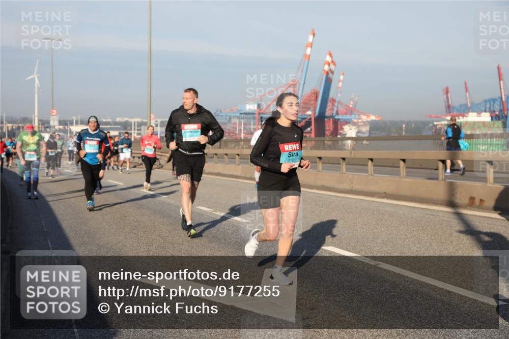 03.10.2025 - Köhlbrandbrückenlauf Yannick Fuchs http://msf.ph/oto/9177255 03.10.2025 08:48:14 Position 2 3473, 2155 meine-sportfotos.de