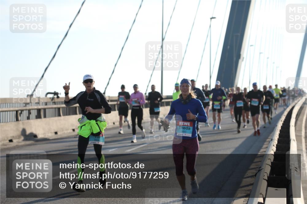 03.10.2025 - Köhlbrandbrückenlauf Yannick Fuchs http://msf.ph/oto/9177259 03.10.2025 08:27:34 Position 1 3492 meine-sportfotos.de