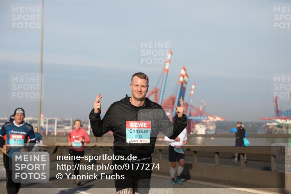 03.10.2025 - Köhlbrandbrückenlauf Yannick Fuchs http://msf.ph/oto/9177274 03.10.2025 08:48:16 Position 2 3473 meine-sportfotos.de