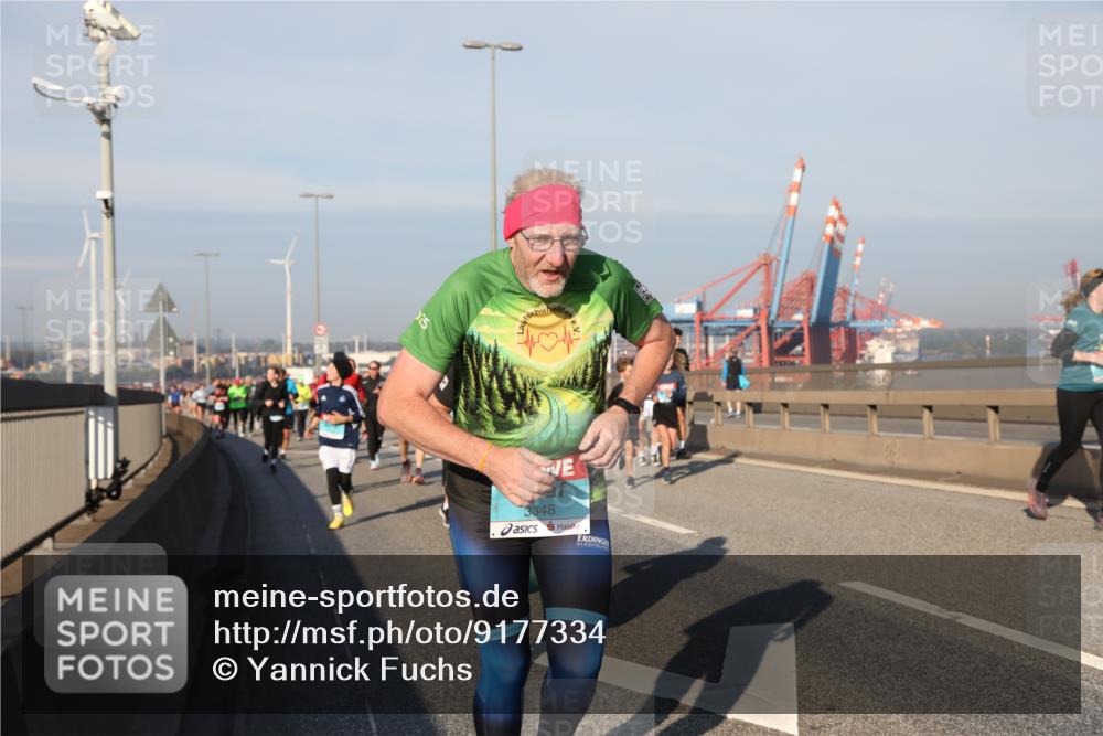 03.10.2025 - Köhlbrandbrückenlauf Yannick Fuchs http://msf.ph/oto/9177334 03.10.2025 08:48:22 Position 2 3348 meine-sportfotos.de
