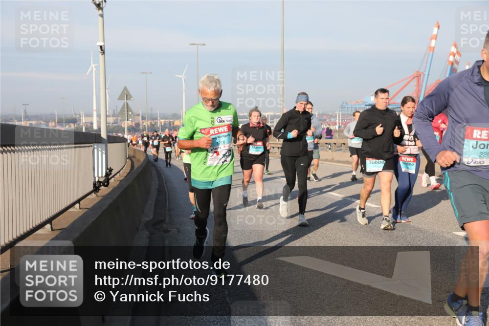 03.10.2025 - Köhlbrandbrückenlauf Yannick Fuchs http://msf.ph/oto/9177480 03.10.2025 08:48:36 Position 2 1276, 228 meine-sportfotos.de