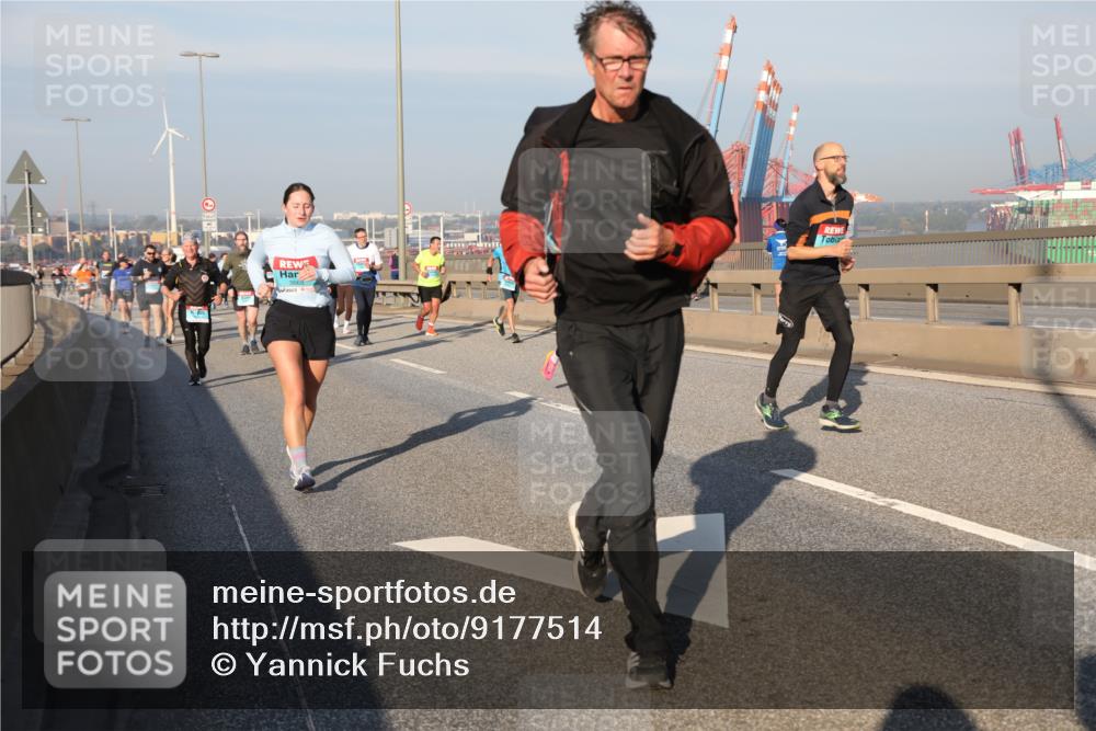03.10.2025 - Köhlbrandbrückenlauf Yannick Fuchs http://msf.ph/oto/9177514 03.10.2025 08:48:40 Position 2  meine-sportfotos.de