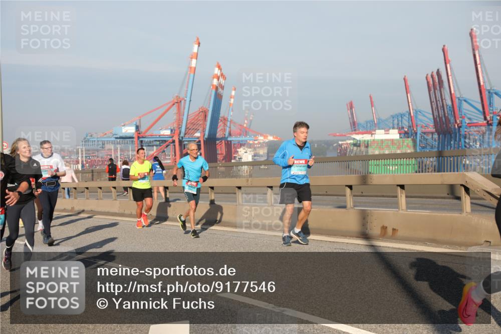 03.10.2025 - Köhlbrandbrückenlauf Yannick Fuchs http://msf.ph/oto/9177546 03.10.2025 08:48:43 Position 2 1752 meine-sportfotos.de
