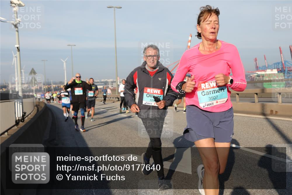 03.10.2025 - Köhlbrandbrückenlauf Yannick Fuchs http://msf.ph/oto/9177640 03.10.2025 08:48:52 Position 2 128, 3507 meine-sportfotos.de