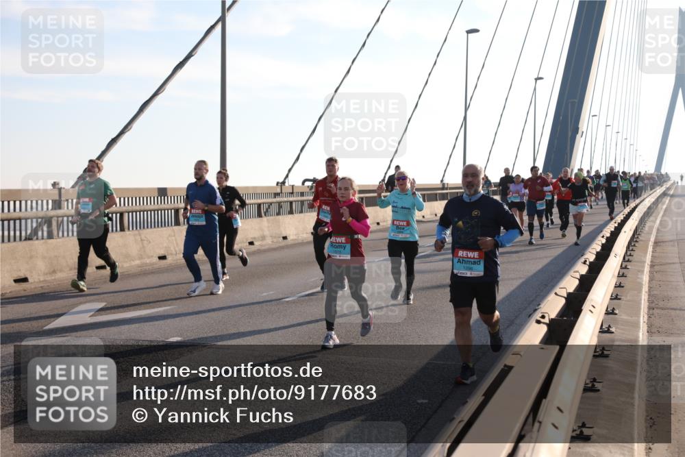 03.10.2025 - Köhlbrandbrückenlauf Yannick Fuchs http://msf.ph/oto/9177683 03.10.2025 08:29:39 Position 1 1515, 1296 meine-sportfotos.de
