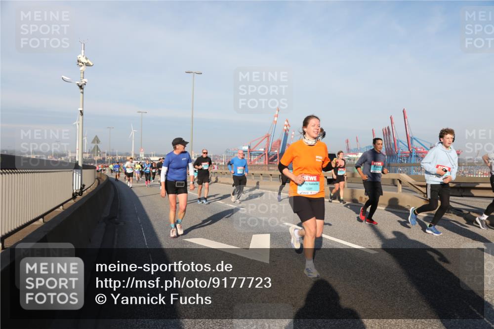 03.10.2025 - Köhlbrandbrückenlauf Yannick Fuchs http://msf.ph/oto/9177723 03.10.2025 08:49:00 Position 2 1691 meine-sportfotos.de