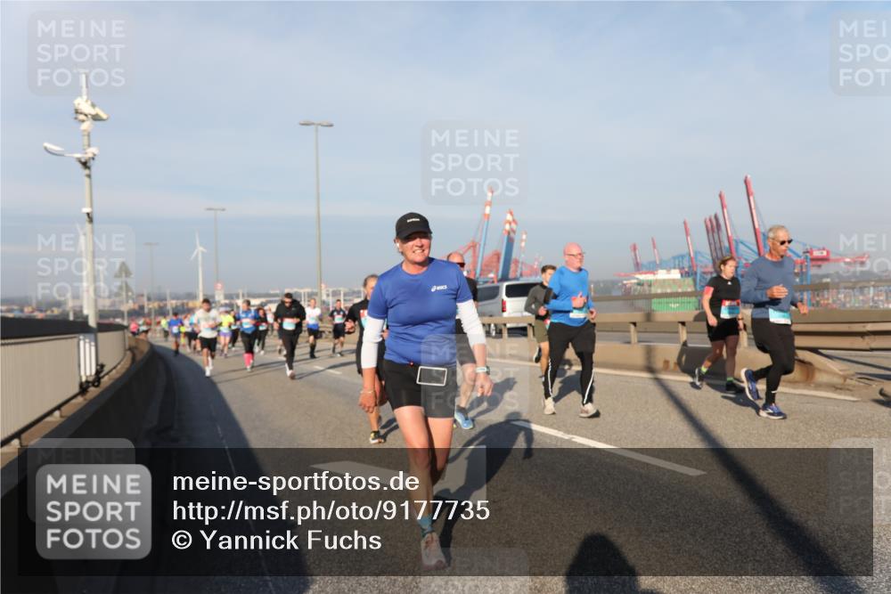 03.10.2025 - Köhlbrandbrückenlauf Yannick Fuchs http://msf.ph/oto/9177735 03.10.2025 08:49:02 Position 2  meine-sportfotos.de