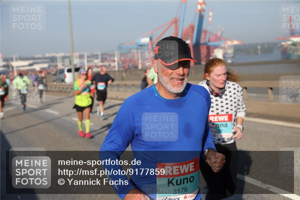 03.10.2025 - Köhlbrandbrückenlauf Yannick Fuchs http://msf.ph/oto/9177859 03.10.2025 08:49:15 Position 2 3176 meine-sportfotos.de