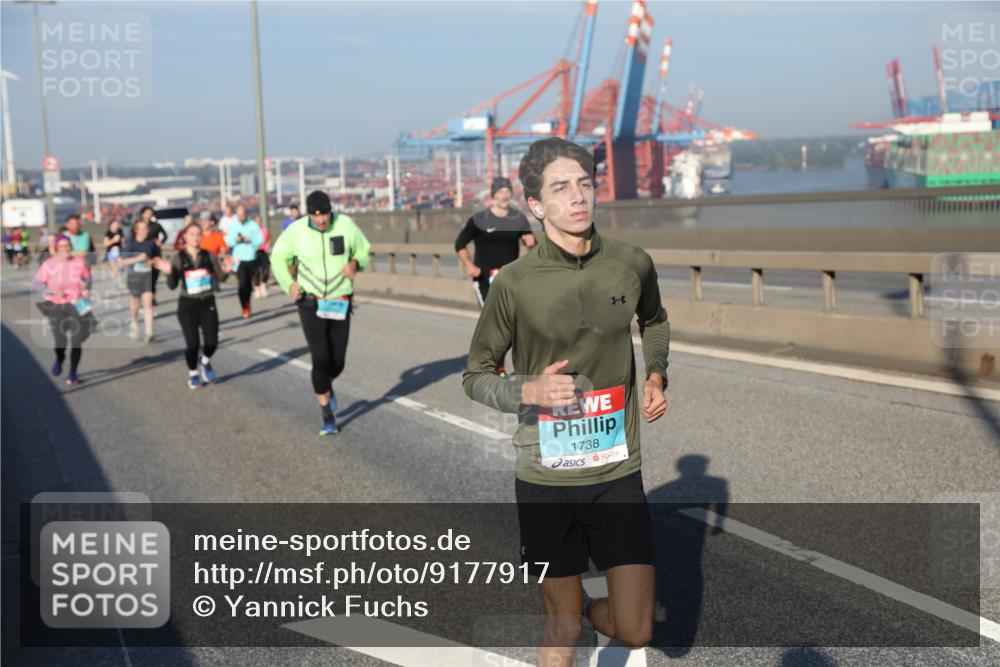 03.10.2025 - Köhlbrandbrückenlauf Yannick Fuchs http://msf.ph/oto/9177917 03.10.2025 08:49:21 Position 2 1738 meine-sportfotos.de