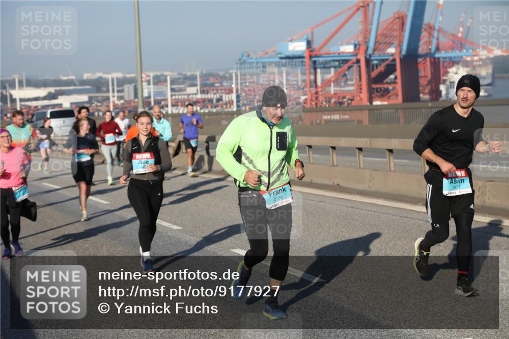 03.10.2025 - Köhlbrandbrückenlauf Yannick Fuchs http://msf.ph/oto/9177927 03.10.2025 08:49:22 Position 2 2724, 1877 meine-sportfotos.de