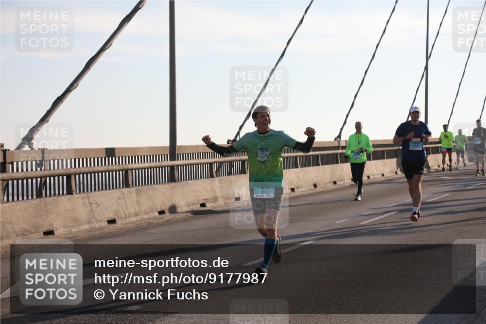 03.10.2025 - Köhlbrandbrückenlauf Yannick Fuchs http://msf.ph/oto/9177987 03.10.2025 08:30:04 Position 1 1362 meine-sportfotos.de