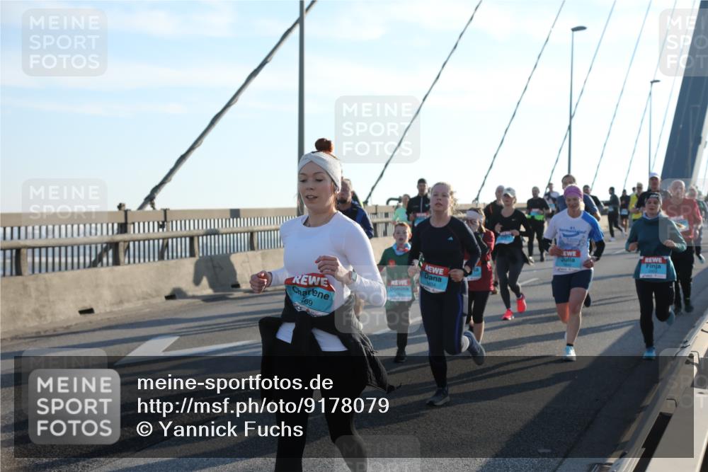 03.10.2025 - Köhlbrandbrückenlauf Yannick Fuchs http://msf.ph/oto/9178079 03.10.2025 08:30:11 Position 1 469, 1654 meine-sportfotos.de