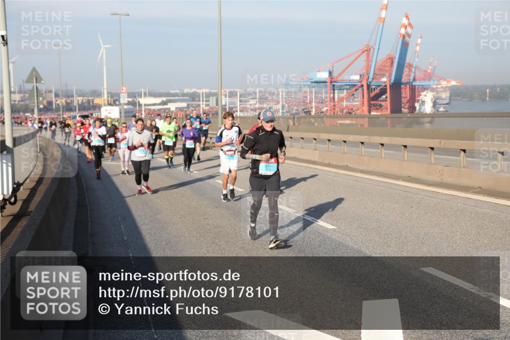 03.10.2025 - Köhlbrandbrückenlauf Yannick Fuchs http://msf.ph/oto/9178101 03.10.2025 08:49:39 Position 2 3761 meine-sportfotos.de