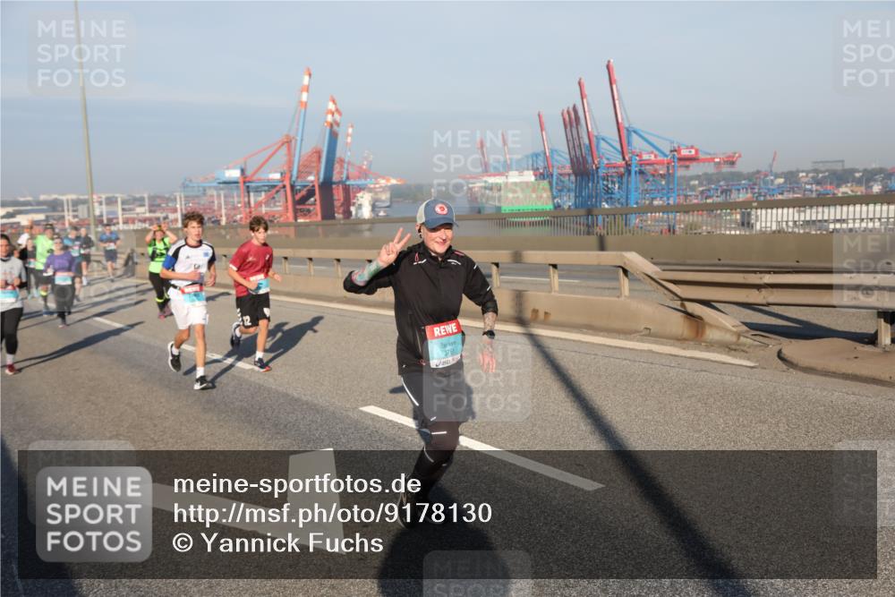 03.10.2025 - Köhlbrandbrückenlauf Yannick Fuchs http://msf.ph/oto/9178130 03.10.2025 08:49:40 Position 2 3761 meine-sportfotos.de
