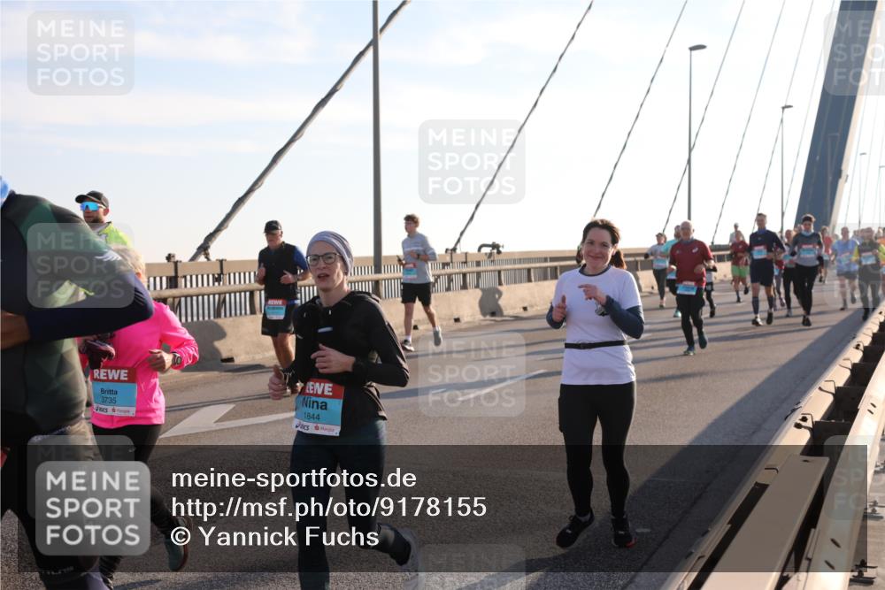 03.10.2025 - Köhlbrandbrückenlauf Yannick Fuchs http://msf.ph/oto/9178155 03.10.2025 08:30:22 Position 1 3735, 1844 meine-sportfotos.de