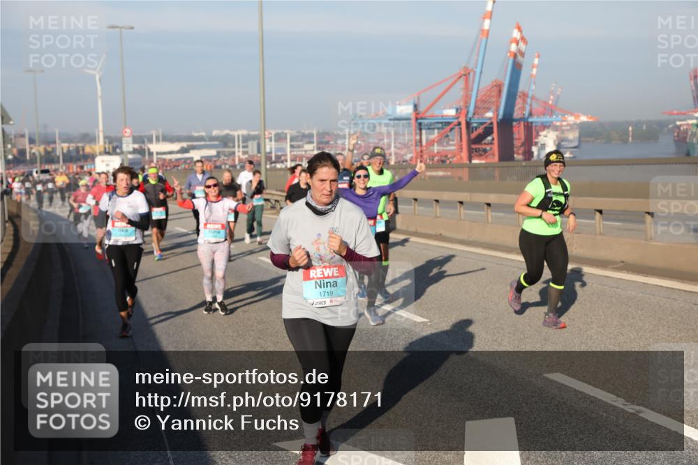 03.10.2025 - Köhlbrandbrückenlauf Yannick Fuchs http://msf.ph/oto/9178171 03.10.2025 08:49:43 Position 2 1719 meine-sportfotos.de