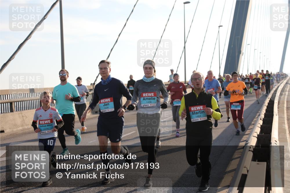 03.10.2025 - Köhlbrandbrückenlauf Yannick Fuchs http://msf.ph/oto/9178193 03.10.2025 08:30:26 Position 1 2074, 1439, 1438, 10, 1464 meine-sportfotos.de
