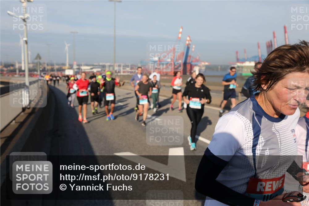 03.10.2025 - Köhlbrandbrückenlauf Yannick Fuchs http://msf.ph/oto/9178231 03.10.2025 08:49:48 Position 2  meine-sportfotos.de