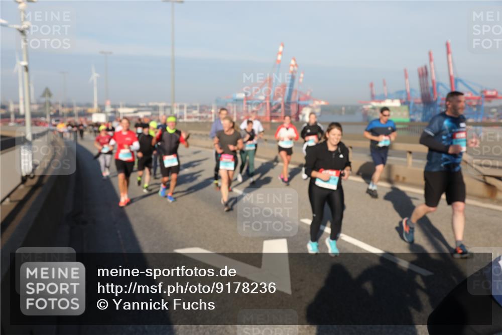 03.10.2025 - Köhlbrandbrückenlauf Yannick Fuchs http://msf.ph/oto/9178236 03.10.2025 08:49:48 Position 2 6 meine-sportfotos.de