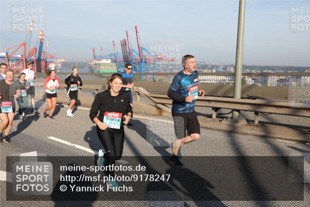 03.10.2025 - Köhlbrandbrückenlauf Yannick Fuchs http://msf.ph/oto/9178247 03.10.2025 08:49:48 Position 2 2118, 118 meine-sportfotos.de