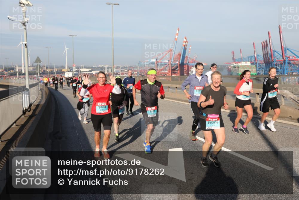 03.10.2025 - Köhlbrandbrückenlauf Yannick Fuchs http://msf.ph/oto/9178262 03.10.2025 08:49:50 Position 2 3487, 1743 meine-sportfotos.de