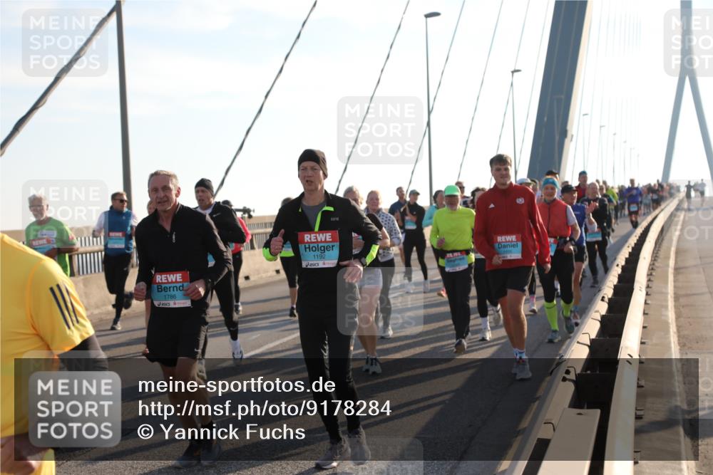 03.10.2025 - Köhlbrandbrückenlauf Yannick Fuchs http://msf.ph/oto/9178284 03.10.2025 08:30:37 Position 1 1786, 1192 meine-sportfotos.de