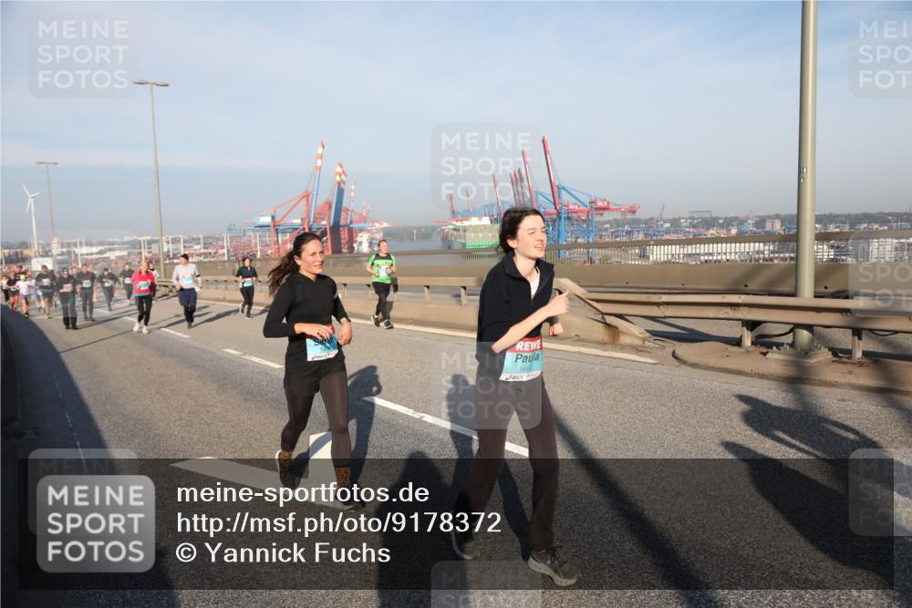 03.10.2025 - Köhlbrandbrückenlauf Yannick Fuchs http://msf.ph/oto/9178372 03.10.2025 08:49:58 Position 2 1695 meine-sportfotos.de