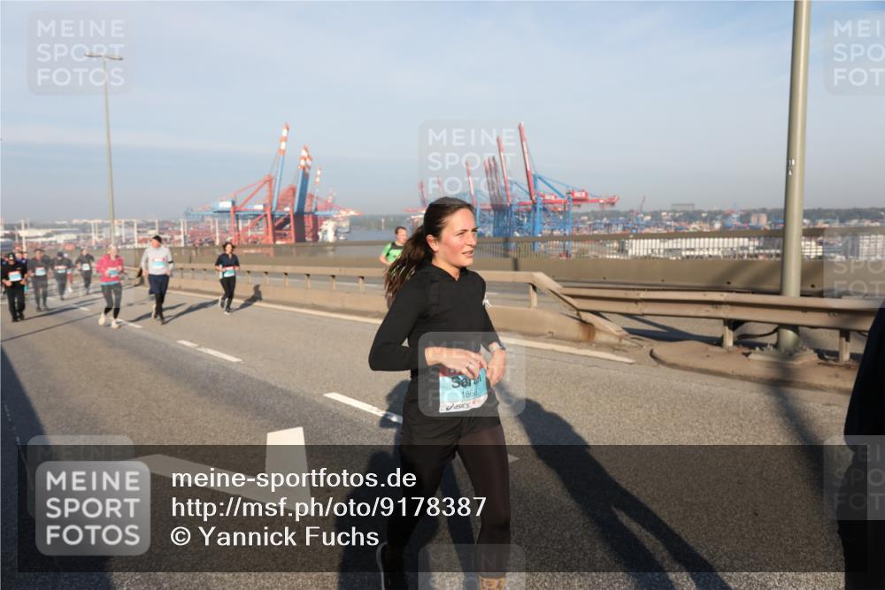 03.10.2025 - Köhlbrandbrückenlauf Yannick Fuchs http://msf.ph/oto/9178387 03.10.2025 08:49:59 Position 2 1868 meine-sportfotos.de