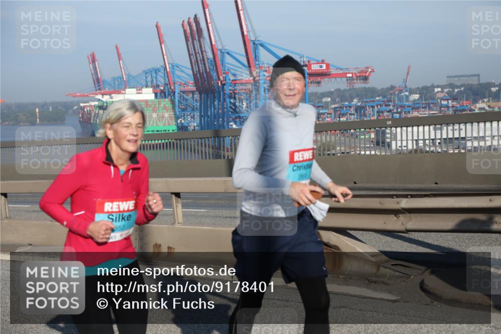 03.10.2025 - Köhlbrandbrückenlauf Yannick Fuchs http://msf.ph/oto/9178401 03.10.2025 08:50:04 Position 2 853, 285 meine-sportfotos.de