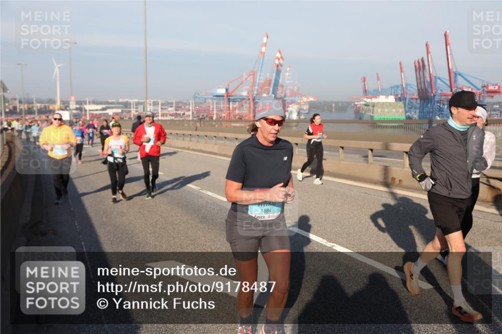 03.10.2025 - Köhlbrandbrückenlauf Yannick Fuchs http://msf.ph/oto/9178487 03.10.2025 08:50:12 Position 2 1884 meine-sportfotos.de