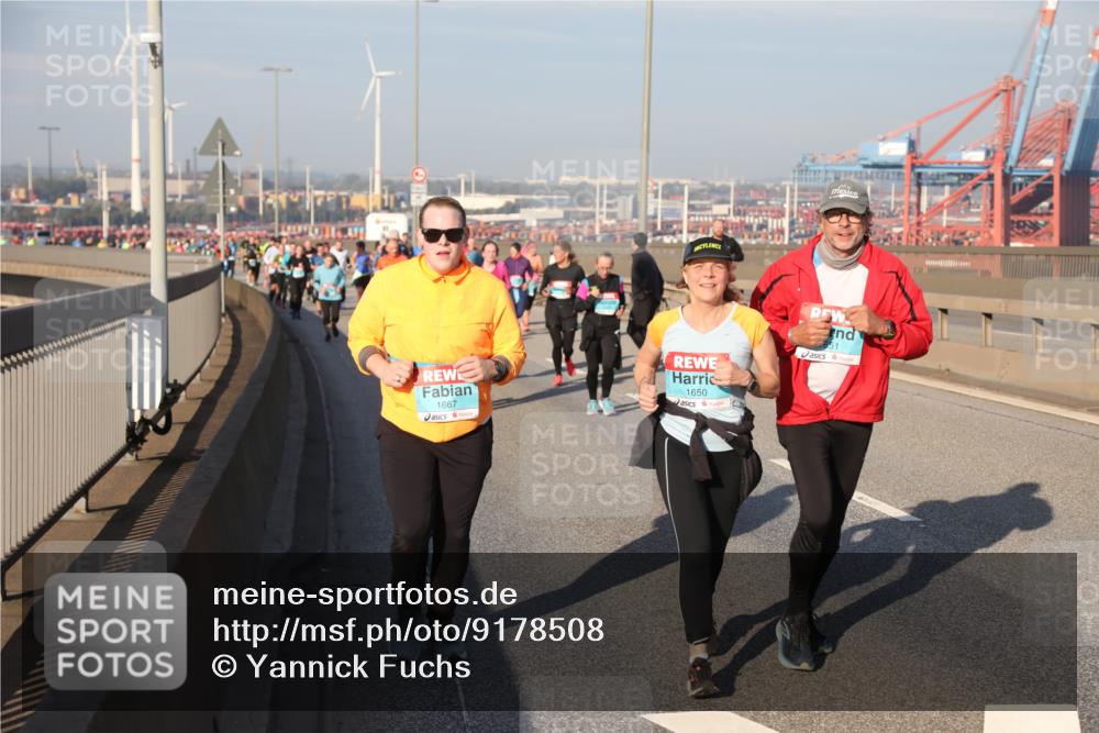 03.10.2025 - Köhlbrandbrückenlauf Yannick Fuchs http://msf.ph/oto/9178508 03.10.2025 08:50:14 Position 2 1667, 1650, 651 meine-sportfotos.de