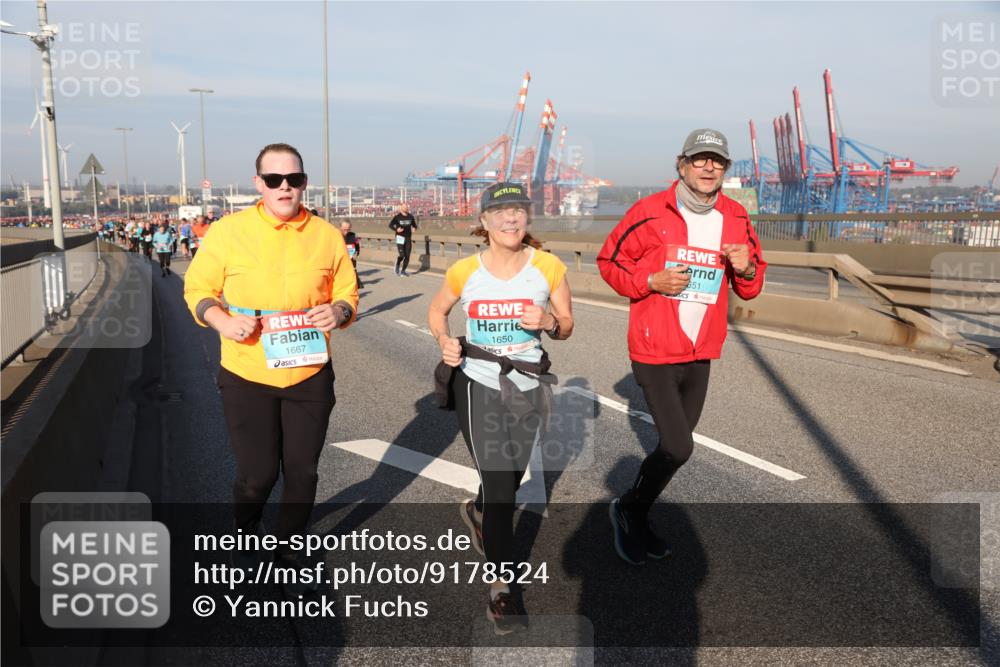 03.10.2025 - Köhlbrandbrückenlauf Yannick Fuchs http://msf.ph/oto/9178524 03.10.2025 08:50:16 Position 2 1667, 1650, 651 meine-sportfotos.de