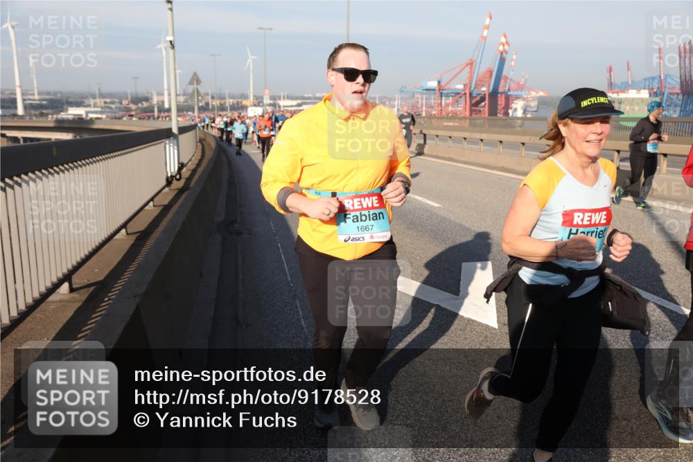 03.10.2025 - Köhlbrandbrückenlauf Yannick Fuchs http://msf.ph/oto/9178528 03.10.2025 08:50:16 Position 2 1667 meine-sportfotos.de