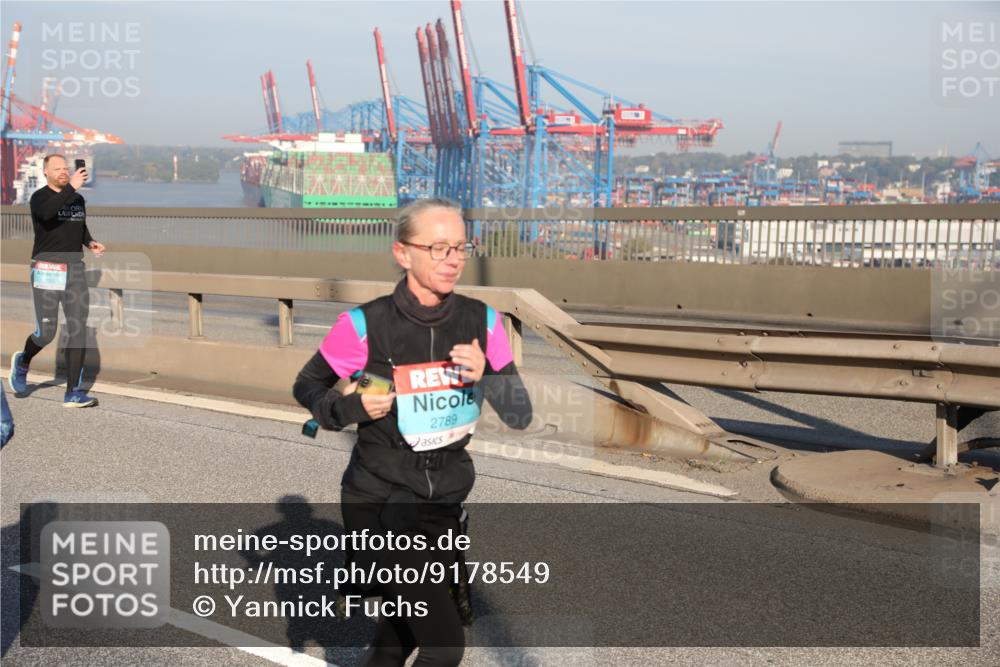 03.10.2025 - Köhlbrandbrückenlauf Yannick Fuchs http://msf.ph/oto/9178549 03.10.2025 08:50:20 Position 2 2789 meine-sportfotos.de