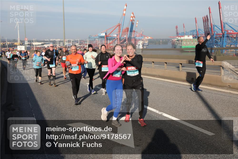 03.10.2025 - Köhlbrandbrückenlauf Yannick Fuchs http://msf.ph/oto/9178567 03.10.2025 08:50:21 Position 2 146, 1049 meine-sportfotos.de