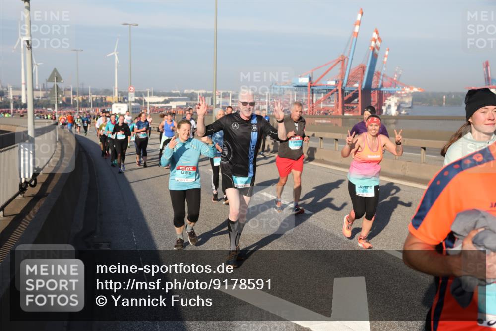 03.10.2025 - Köhlbrandbrückenlauf Yannick Fuchs http://msf.ph/oto/9178591 03.10.2025 08:50:24 Position 2 1732, 1273 meine-sportfotos.de