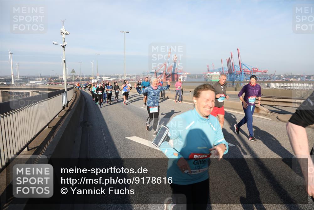 03.10.2025 - Köhlbrandbrückenlauf Yannick Fuchs http://msf.ph/oto/9178616 03.10.2025 08:50:26 Position 2 1737 meine-sportfotos.de