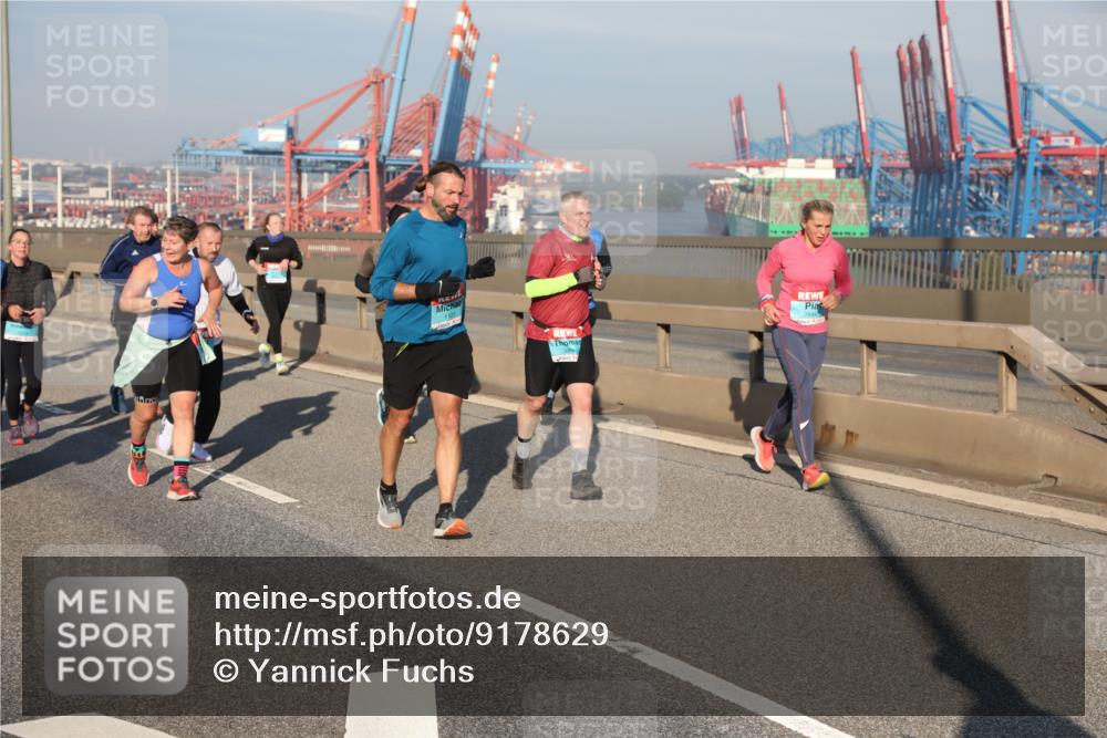 03.10.2025 - Köhlbrandbrückenlauf Yannick Fuchs http://msf.ph/oto/9178629 03.10.2025 08:50:28 Position 2 2800, 2544 meine-sportfotos.de