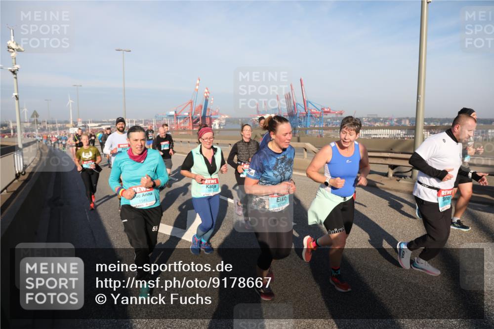 03.10.2025 - Köhlbrandbrückenlauf Yannick Fuchs http://msf.ph/oto/9178667 03.10.2025 08:50:32 Position 2 1545, 1911, 55, 1502 meine-sportfotos.de