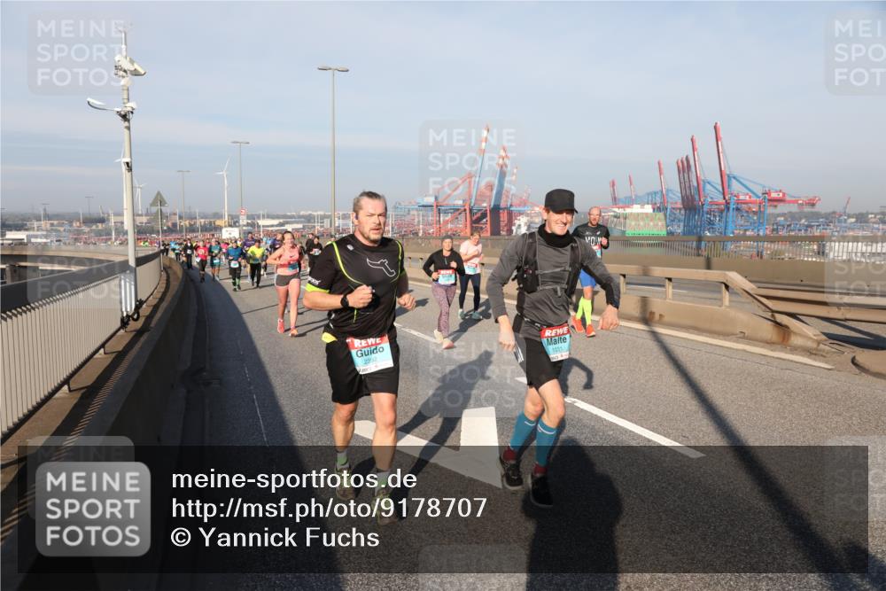 03.10.2025 - Köhlbrandbrückenlauf Yannick Fuchs http://msf.ph/oto/9178707 03.10.2025 08:50:37 Position 2 2392, 1031 meine-sportfotos.de