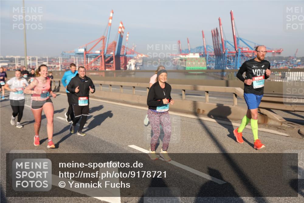 03.10.2025 - Köhlbrandbrückenlauf Yannick Fuchs http://msf.ph/oto/9178721 03.10.2025 08:50:38 Position 2 1282 meine-sportfotos.de