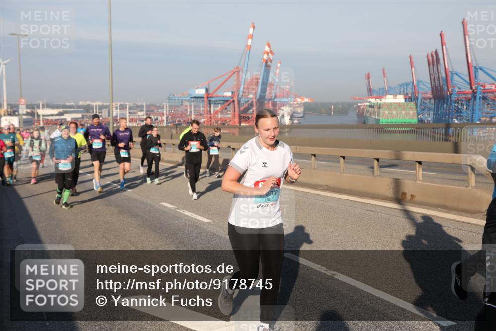 03.10.2025 - Köhlbrandbrückenlauf Yannick Fuchs http://msf.ph/oto/9178745 03.10.2025 08:50:41 Position 2 1885 meine-sportfotos.de