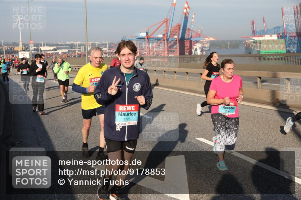 03.10.2025 - Köhlbrandbrückenlauf Yannick Fuchs http://msf.ph/oto/9178853 03.10.2025 08:50:54 Position 2 1725, 3239 meine-sportfotos.de