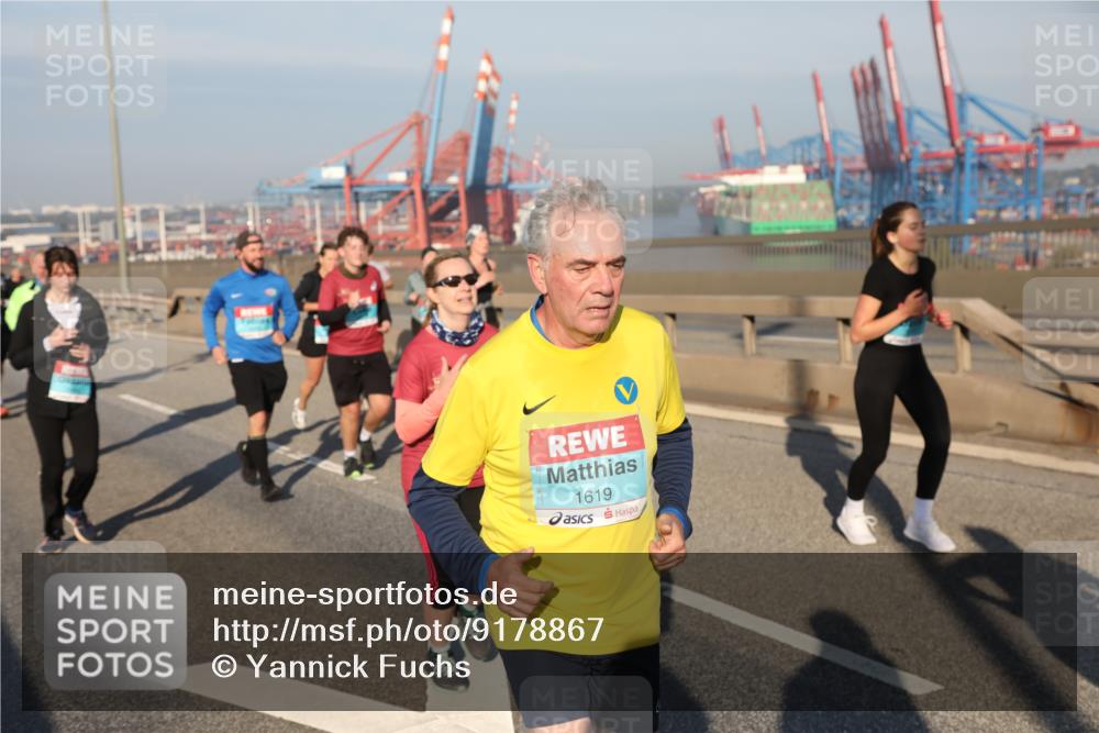 03.10.2025 - Köhlbrandbrückenlauf Yannick Fuchs http://msf.ph/oto/9178867 03.10.2025 08:50:55 Position 2 1619 meine-sportfotos.de