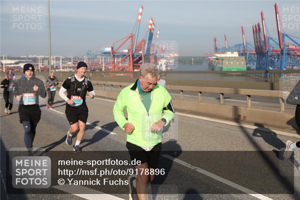 03.10.2025 - Köhlbrandbrückenlauf Yannick Fuchs http://msf.ph/oto/9178896 03.10.2025 08:50:59 Position 2  meine-sportfotos.de