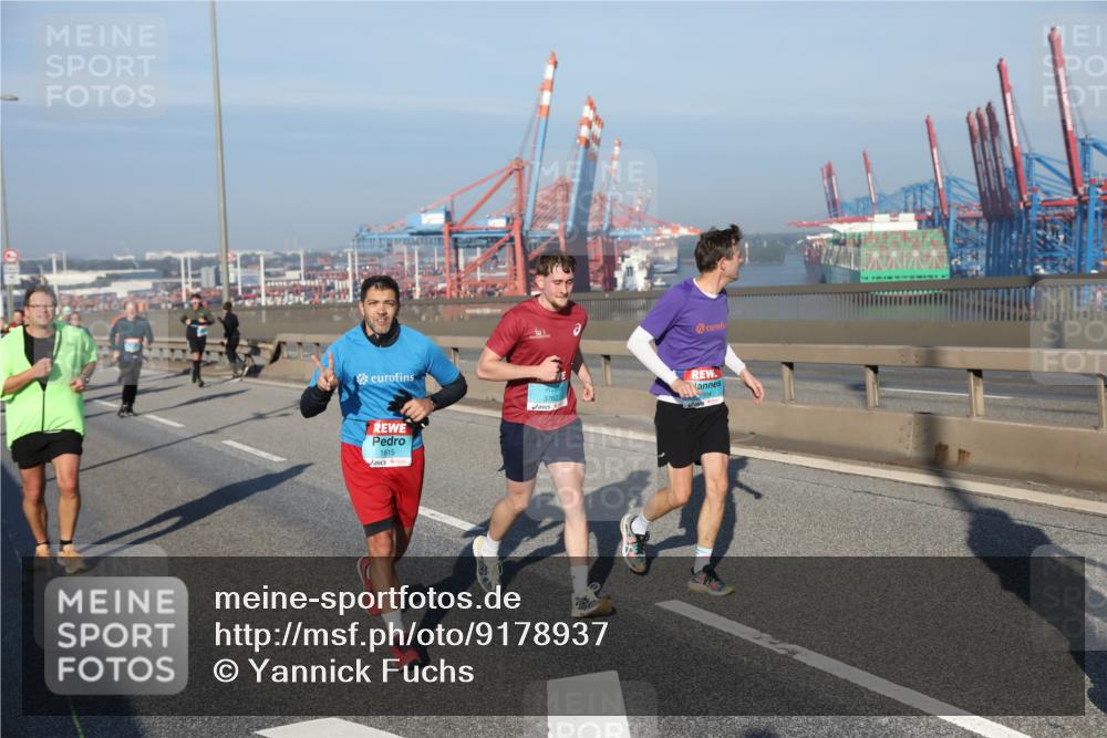 03.10.2025 - Köhlbrandbrückenlauf Yannick Fuchs http://msf.ph/oto/9178937 03.10.2025 08:51:09 Position 2 1815, 3762, 984 meine-sportfotos.de
