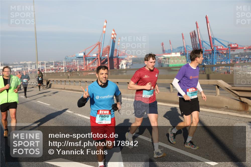 03.10.2025 - Köhlbrandbrückenlauf Yannick Fuchs http://msf.ph/oto/9178942 03.10.2025 08:51:10 Position 2 1815, 3762 meine-sportfotos.de