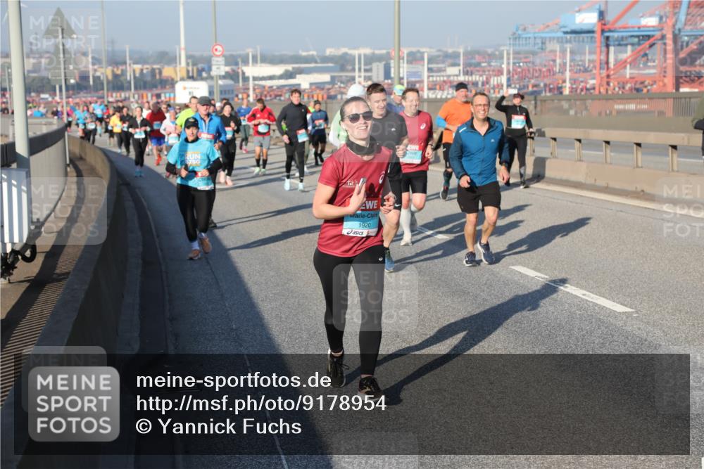 03.10.2025 - Köhlbrandbrückenlauf Yannick Fuchs http://msf.ph/oto/9178954 03.10.2025 08:51:15 Position 2 1920 meine-sportfotos.de